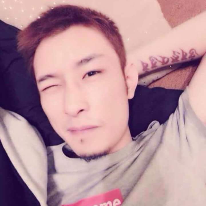 难得拥抱的第一张照片--嘉义残疾人相亲网