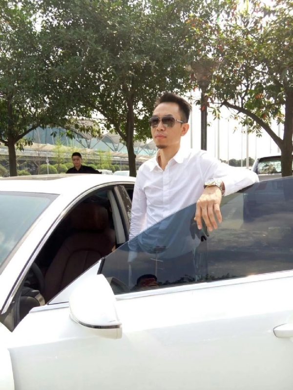 杨岳的第一张照片--嘉义残疾人相亲网